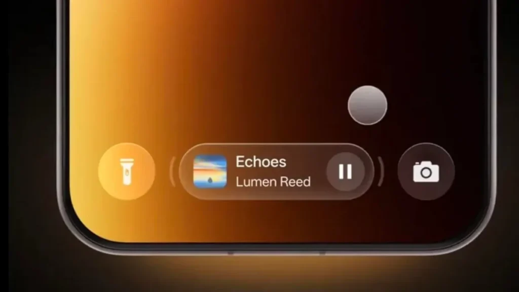Realme UI 8.0 Lockscreen Island